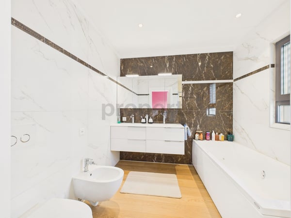 Moderna casa indipendente 8 locali con ampio parcheggio, Cadempino 9