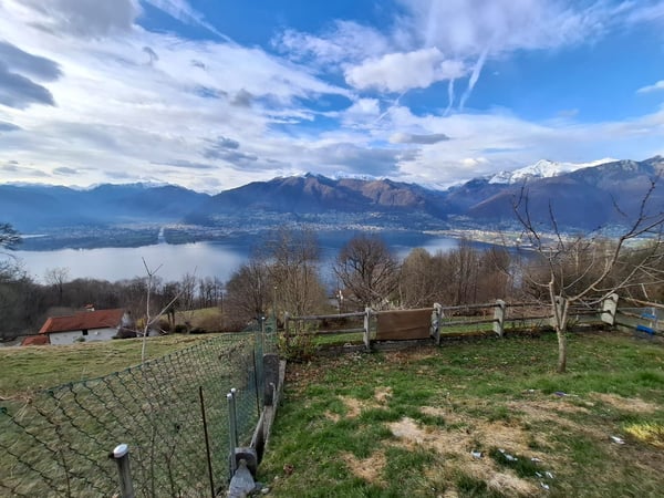 Casa unifamiliare con 4 locali e splendida vista panoramica sul Lago Verbano 10