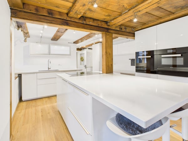 Historisches 8.5-Zimmer-Bauernhaus mit Charme, Pferdestall und grossem Garten in Attiswil 5