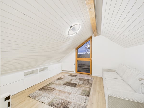 Maison individuelle exclusive avec vue sur le lac à Chez-le-Bart, canton NE 8