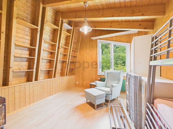 Idyllisches Einfamilienhaus mit sonnigem Garten und Pool in Trogen AR 6