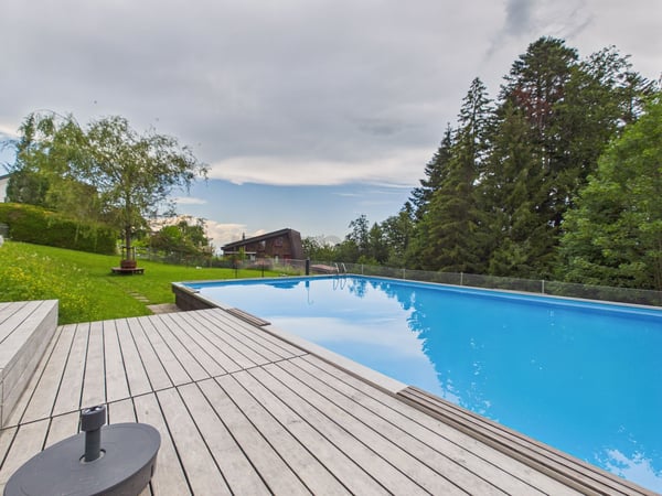 Idyllisches Einfamilienhaus mit sonnigem Garten und Pool in Trogen AR 11