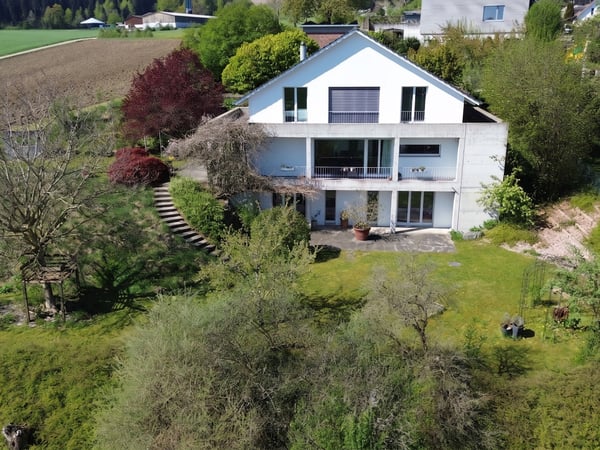 Modernes 6.5-Zimmer-Einfamilienhaus mit grosszügigem Garten, Hagenbuch ZH 1
