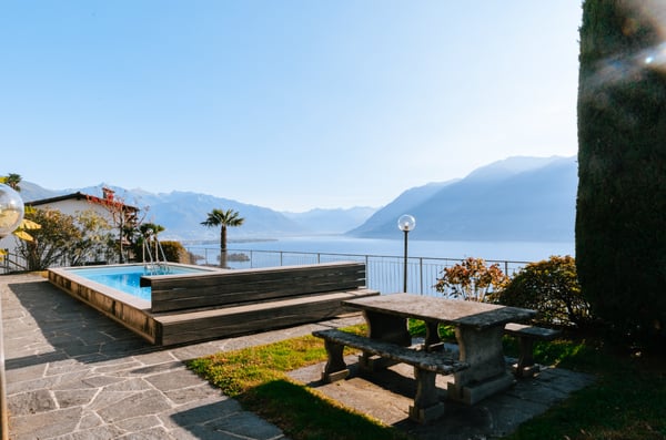 Spaziosa casa a schiera 3.5 locali con balcone, Brissago 11