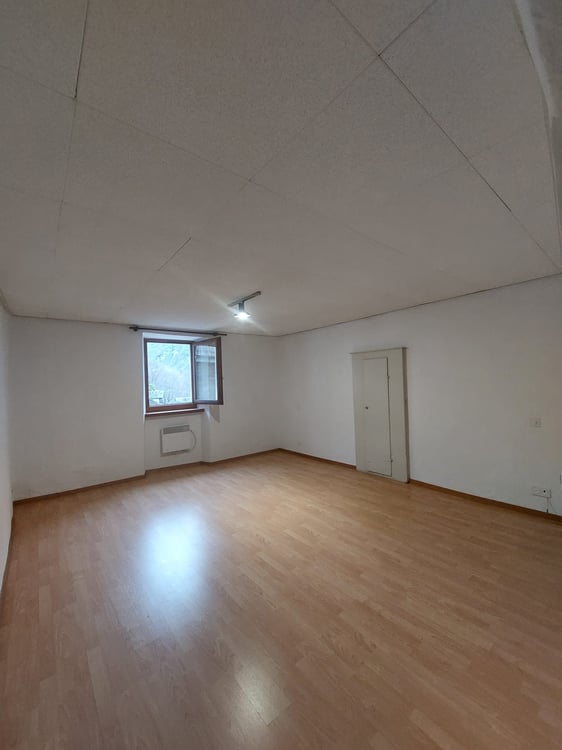 Elegante casa bifamiliare 7.5 locali a Cevio 7