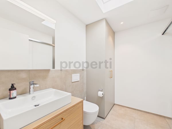 Moderne 3.5-Zimmer-Möblierte Wohnung mit 2 Balkonen, mit See- und Bergsicht in Pfäffikon ZH 8