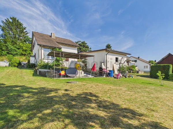 Charmantes Einfamilienhaus im Grünen in Döttingen 11