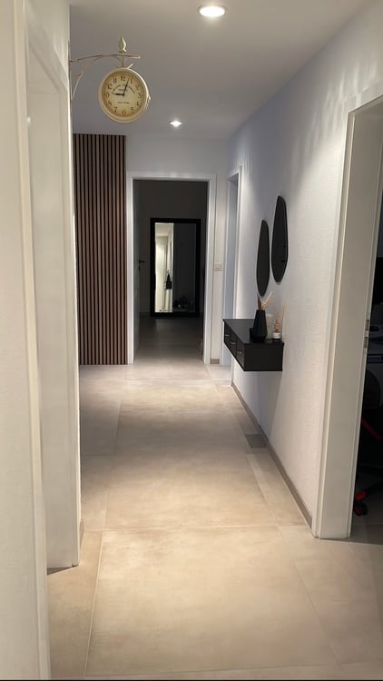Sonnendurchflutete und frisch renovierte Wohnung mit Balkon in Oberbuchsiten 5