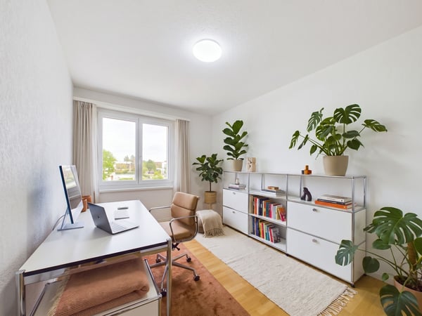 Moderne und lichtdurchflutete Wohnung mit Balkon in Schwaderloch 6