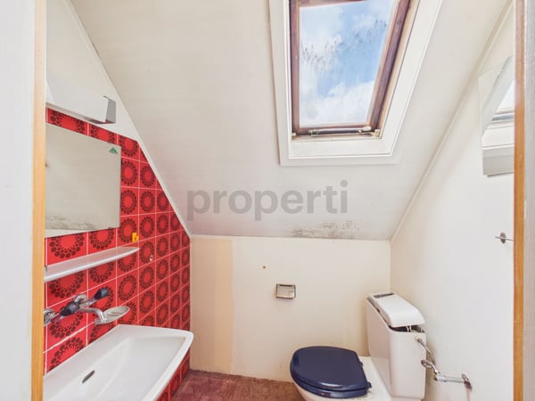 Grosszuegiges 5.5-Zimmer-Einfamilienhaus mit Keller und Einstellhalle, Zuchwil 8