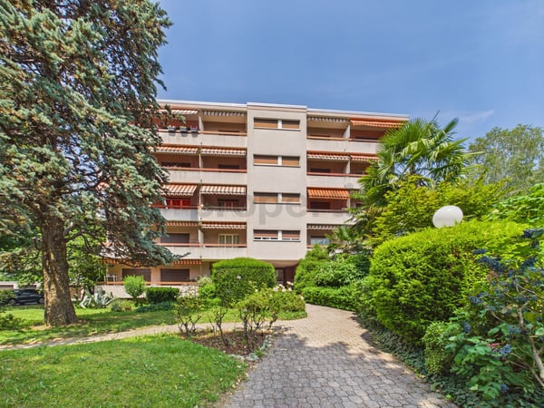 Appartamento con splendida vista in zona Semine 1