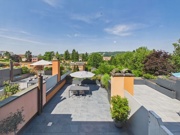 Gemütlicher, sonniger Garten und wohnliche Atmosphäre in familienfreundlicher Umgebung 12