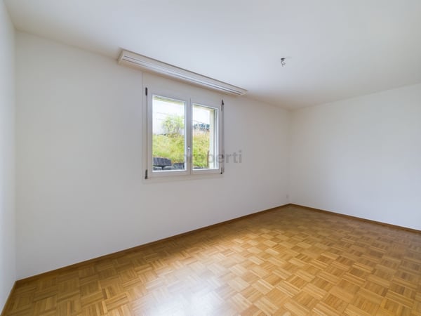 Helle und familienfreundliche 4.5-Zimmer-Wohnung in ruhiger Lage in Winikon 8