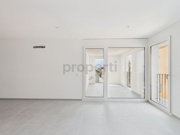 Moderno appartamento 3.5 locali con cantina, Biasca 2