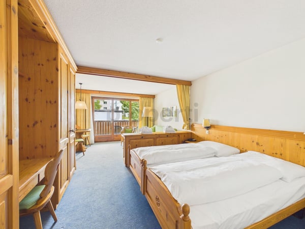 Helle 1.5-Zimmer-Wohnung mit Balkon, Davos Dorf 5