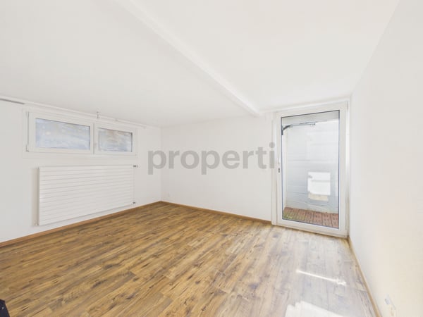 Frisch renoviert am Rand der Grünzone mit Pavillon und ausgebautem Keller 10