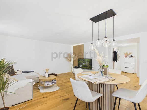 Renovierte 3.5-Zimmer-Wohnung mit privatem Gartensitzplatz und moderner Ausstattung 1