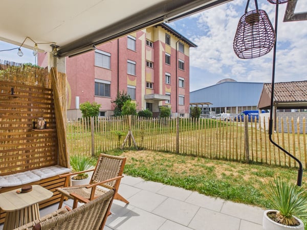 Renovierte 3.5-Zimmer-Wohnung mit privatem Gartensitzplatz und moderner Ausstattung 10