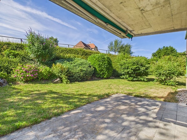 Sonniger Gartensitzplatz, gemütlicher Kamin und frisch renovierte Küche und Badezimmer 11