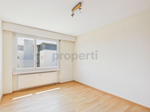 Sonniger Balkon, familienfreundliche Lage und eigener Parkplatz inklusive 7