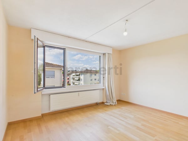 Sonniger Balkon, familienfreundliche Lage und eigener Parkplatz inklusive 5