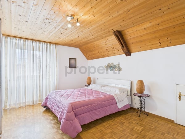 Stilvolle 5.5-Zimmer-Dachwohnung mit Charme im Dorfkern Malans 5
