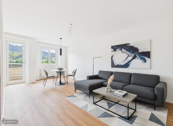 Hochwertig sanierte 3.5-Zimmer-Wohnung im Erstbezug 1
