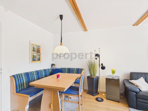Sonnige Terrasse und exklusiver Zugang zu Pool- und Sportanlagen 5