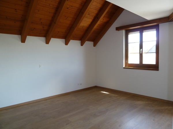 Lichtdurchflutete Maisonette, sonniger Balkon und effiziente Fussbodenheizung 8