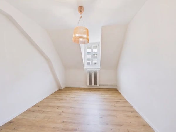 Gepflegtes Mehrfamilienhaus in 4056 9