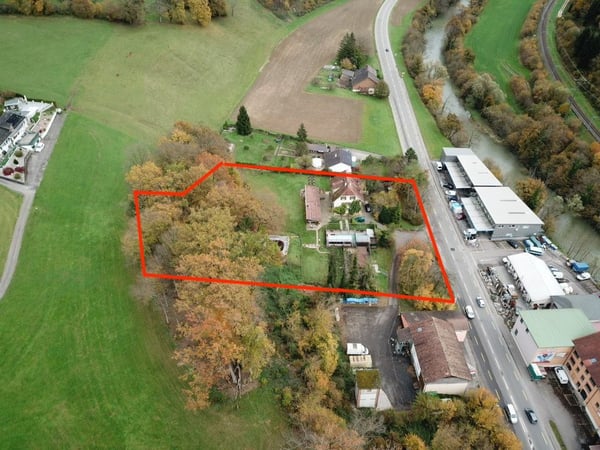 Attraktives Grundstück mit vielseitigem Nutzungspotenzial und bestehender Liegenschaft in idyllischer Lage 4