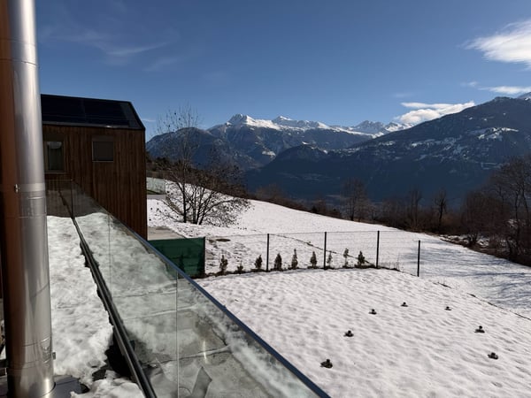 Moderne 5.5 pièces - élégante maison mitoyenne Minergie, au c?ur de Lens 4