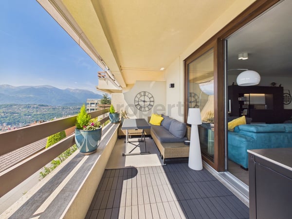 Elegante 3.5 locali con vista lago e posto auto interno, Aldesago 8