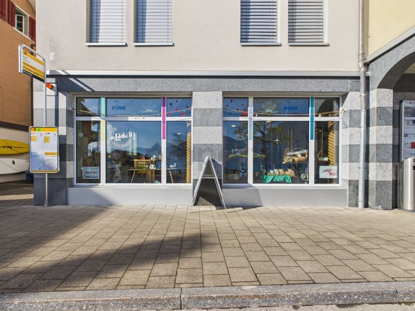 Attraktive Anlageimmobilie an bester Lage in Beckenried - Gewerbefläche mit Seesicht 4