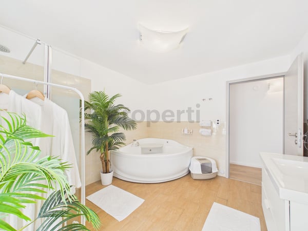Villetta 4.5 Locali con Piscina a Roveredo GR 10