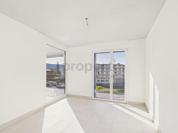 Lichtdurchflutete 4.5-Zimmer-Neubauwohnung in Buchs - Kanton Zürich 7