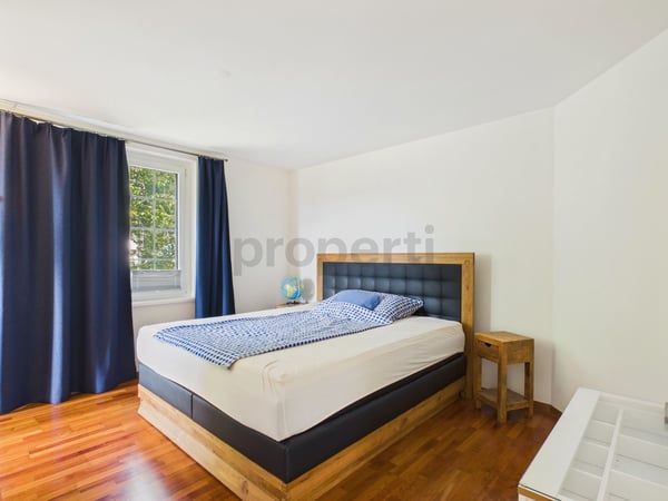 Traumhafte 4.5-Zimmer-Wohnung mit Wintergarten, Terrasse und Weitblick in Fläsch 9