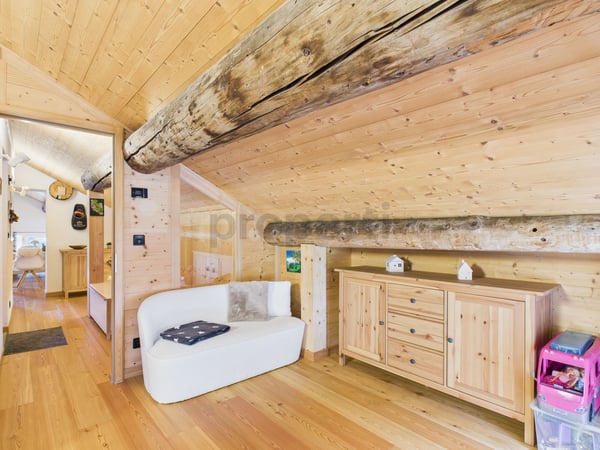 Tradition trifft Komfort: 2.5 Zimmer Zweitwohnung in Nufenen - naturverbunden und doch modern 6