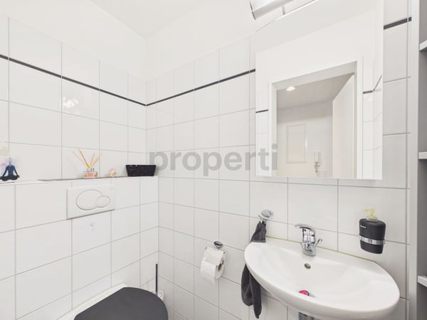 Elegante Maisonette-Wohnung mit modernem Wohnkomfort in Weiach 12