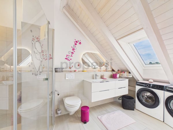Elegante Maisonette-Wohnung mit modernem Wohnkomfort in Weiach 11