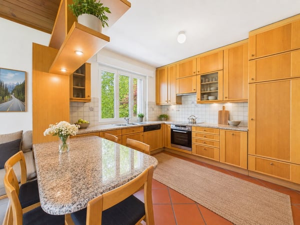 Elegante villa bifamiliare 12 locali con ampio parco di proprietà a Robasacco 5