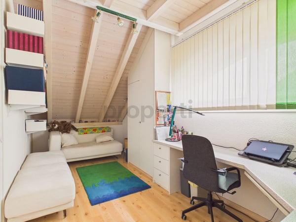 Grosszügiges 7.5-Zimmer-Einfamilienhaus mit Balkon 10