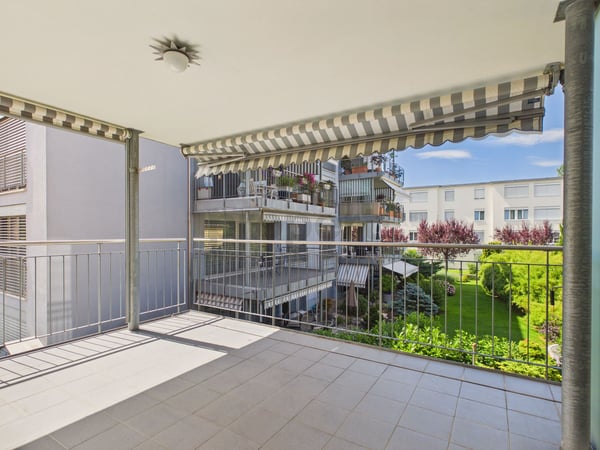 Exklusives Wohnung in bester Mikrolage - nur 30 Min. nach Zürich HB 12