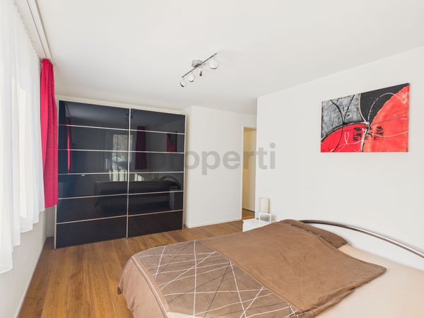 Moderne 4.5-Zimmer-Wohnung mit Balkon und schöner Weitsicht, inkl. einem Parkplatz 6