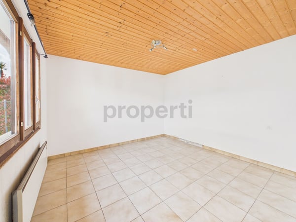 Brissago - Bifamiliare con vista lago, piscina e grande potenziale di sviluppo 8