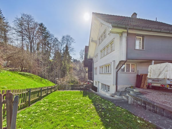Historischer Charme, moderne Sanierung & Raum für die ganze Familie in Ganterschwil 9