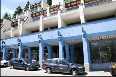 Ladenlokal im Zentrum Obersee mit über 8m Fensterfront in Arosa 6