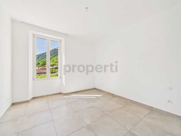 Elegante multiplex-house 10.5 locali con balcone, Acquarossa 5