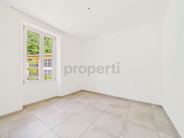 Elegante multiplex-house 10.5 locali con balcone, Acquarossa 4