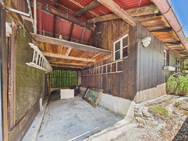 Maison villageoise de 3 appartements (2x 3.5 pces et 1x 2.5 pces) au calme absolu 10